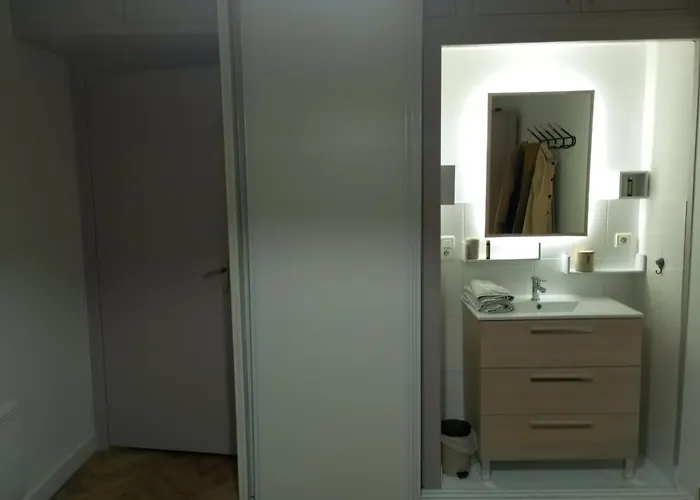 Grand 3 Vue Pontaillac * 로양